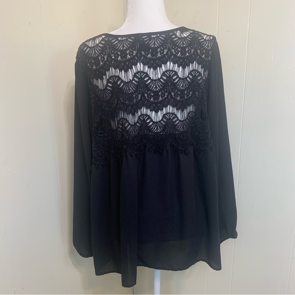TORRID Torrid Black Lace Long Sleeve Sheer Blouse Top Size 2X. - Picture 3 of 13